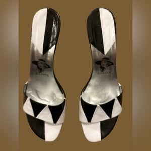 Black and white slides